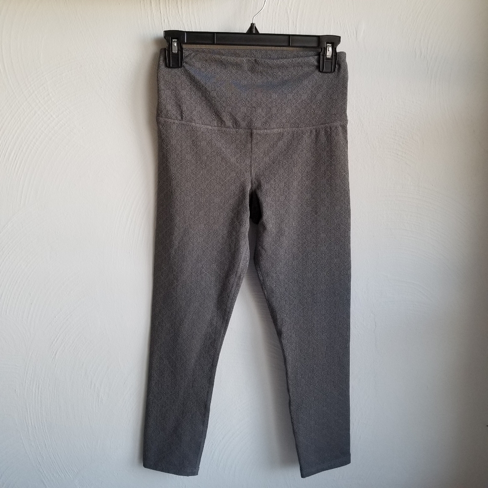 Glyder Capri Legging Sz S NWOT